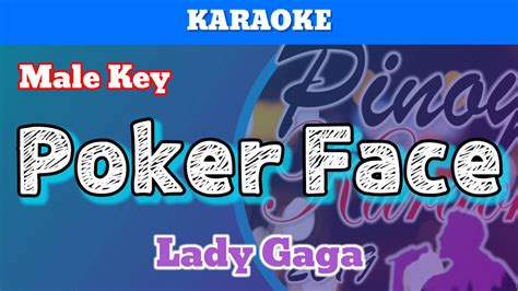 Poker face do karaoke com o vocal de apoio